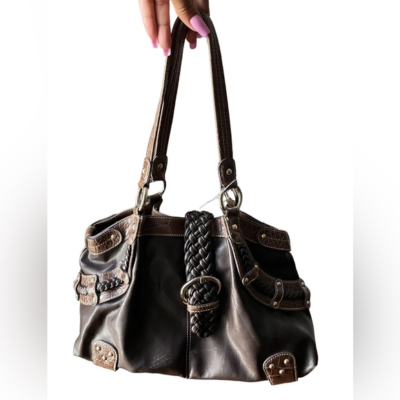 Pritzi Boho style bag. Great quality faux leather shoulder bag in EUC. - Picture 3 of 8